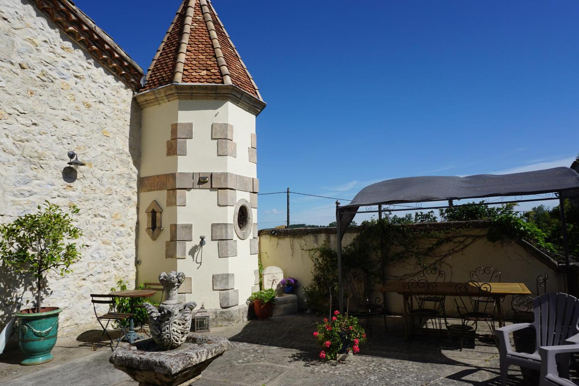 Les Deux Tours Brignon Exterior foto